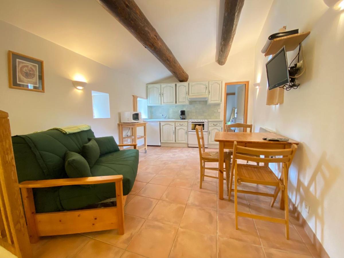 Вилла La Boulangerie Saint-Sauveur-de-Cruzieres Экстерьер фото